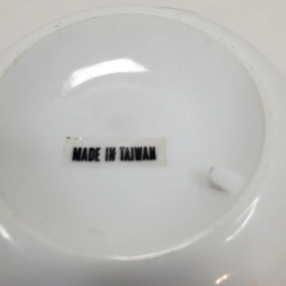 Vtg White Plastic Santa Claus Reindeer Christmas Bathroom Toothbrush Holder Cup